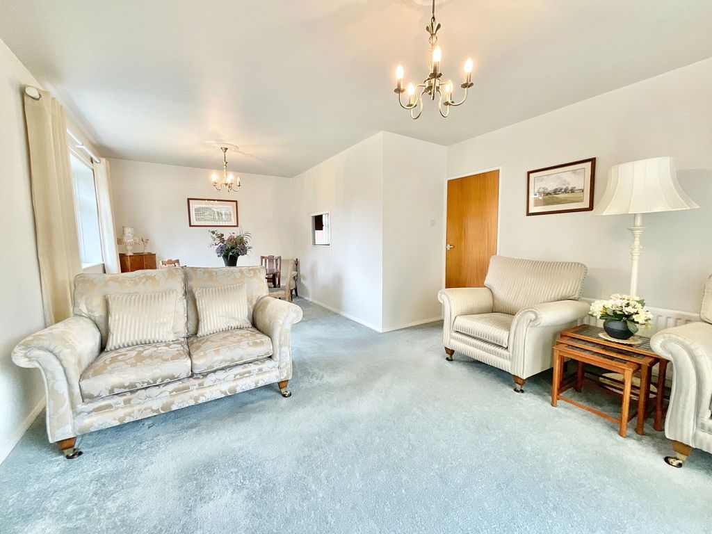 Property photo 2 of 26