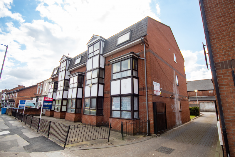 Property photo 1 of 12