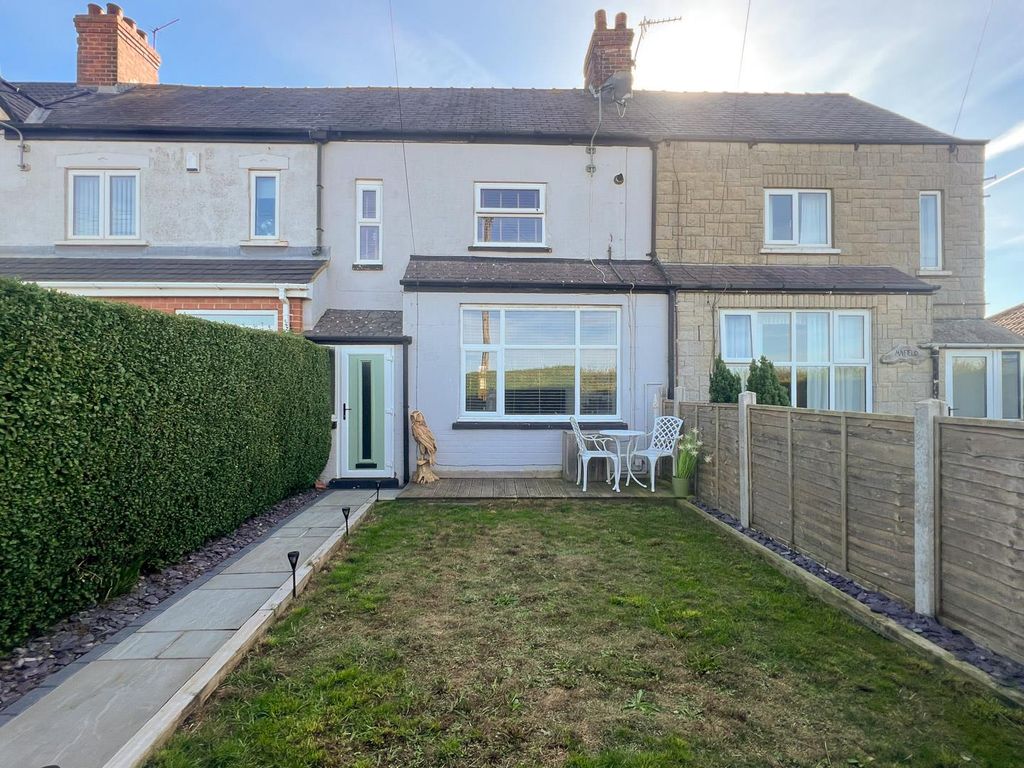 Property photo 2 of 32