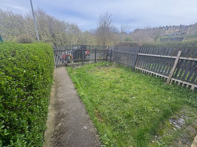 Property photo 2 of 19 Front Description 2