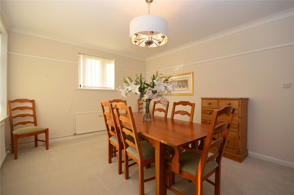 Property photo 2 of 13 Picture No. 02