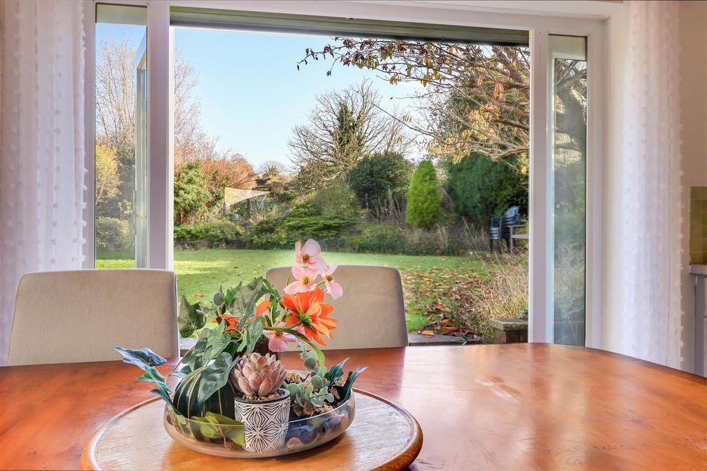 Property photo 3 of 20 Img (16).Jpg