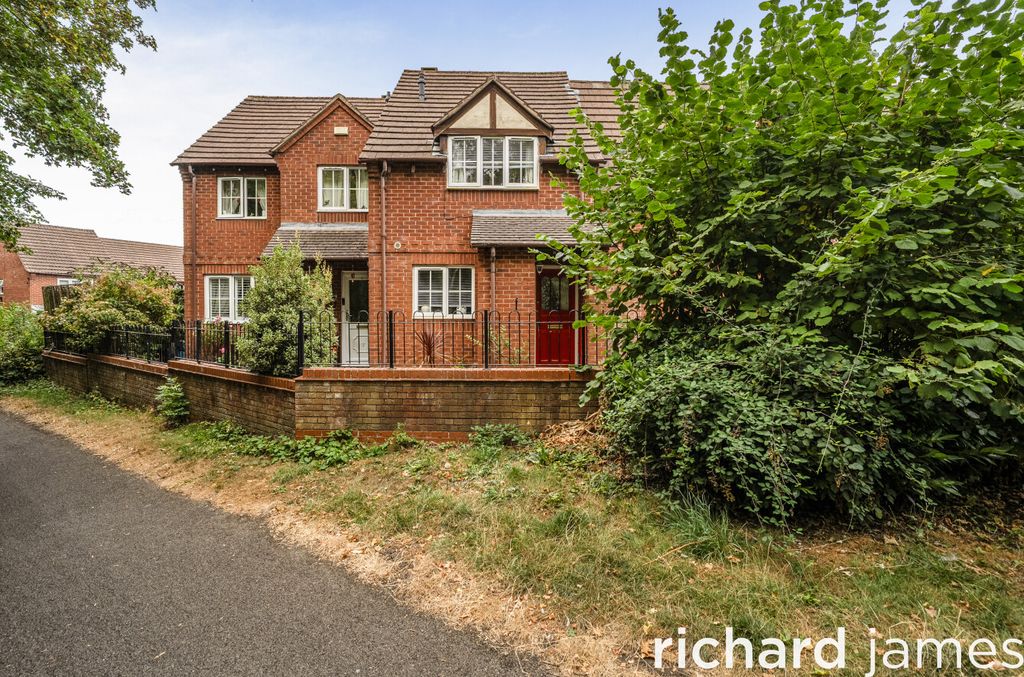 Property photo 1 of 10 c8Da243Efb83455087d69c1773Fb7651