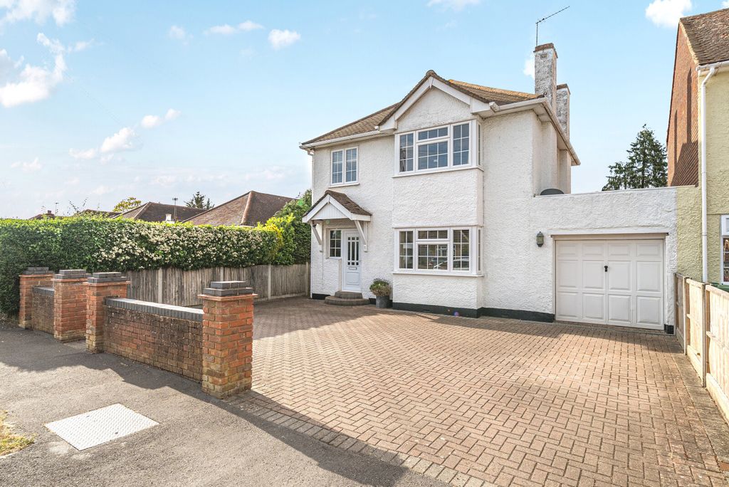 Property photo 1 of 17 1298323-2-682F549...