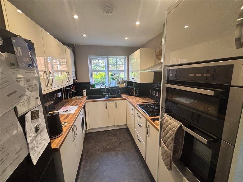 Property photo 2 of 8 Image