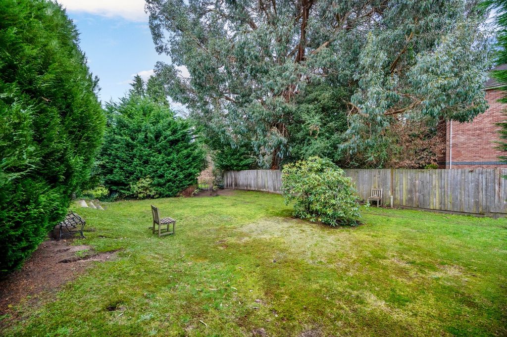 Property photo 3 of 13