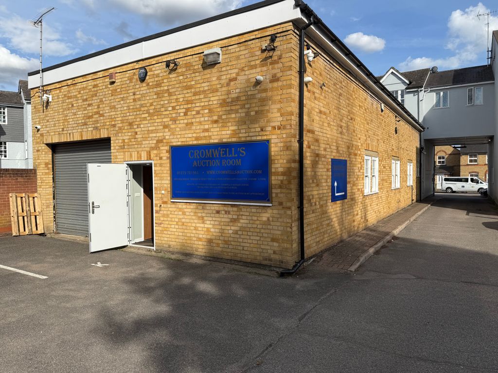 Property photo 1 of 7
