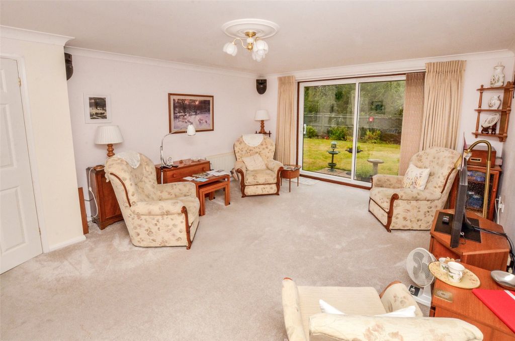 Property photo 2 of 10 Lounge/Dining Room