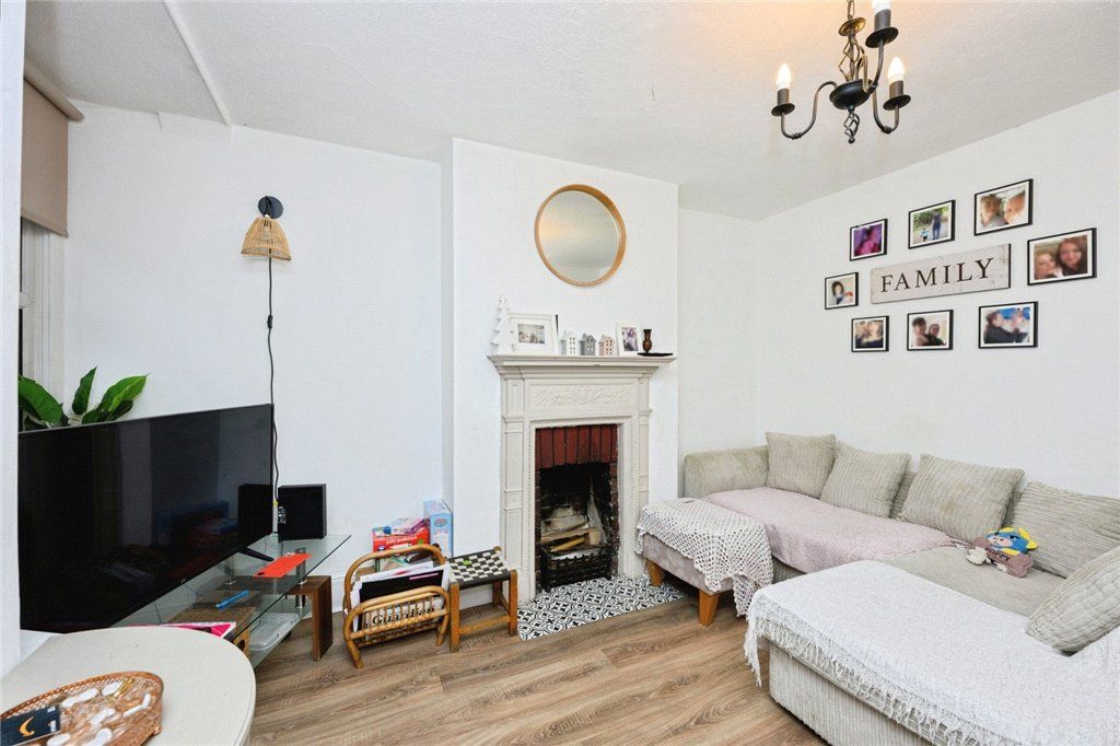 Property photo 2 of 18 Pbox-Img.Jpg