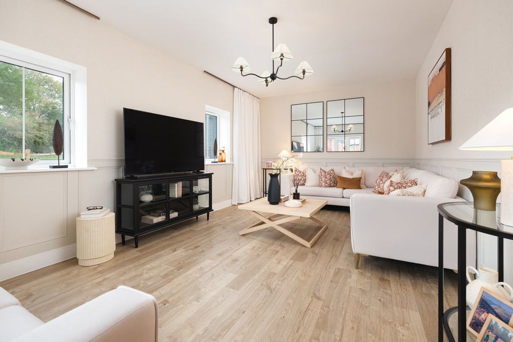 Property photo 2 of 32