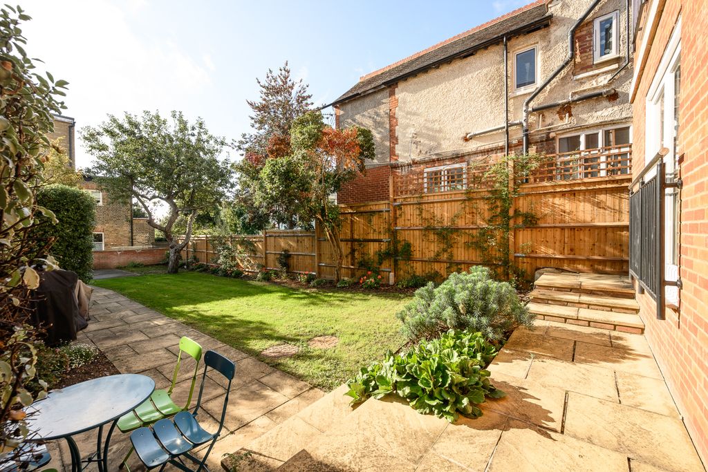 Property photo 3 of 7 Picture No. 06