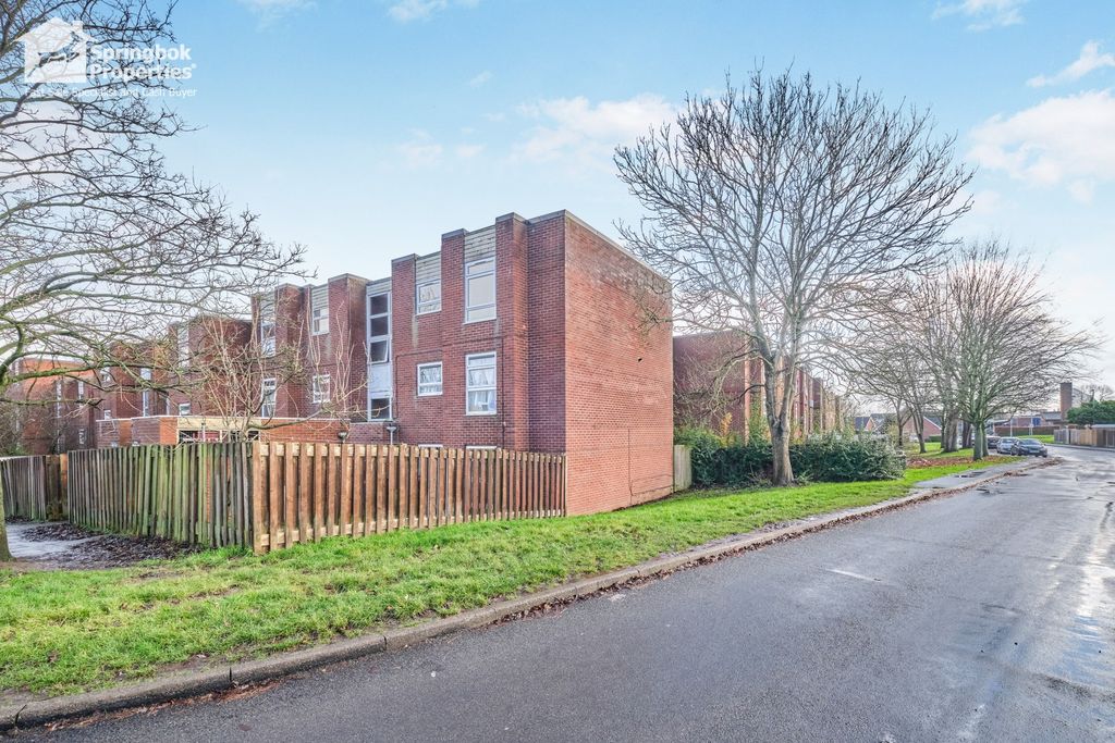 Property photo 1 of 10 Front View