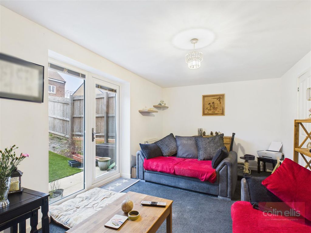 Property photo 2 of 17 Cam05075G0-Pr0273-Still005.Jpg