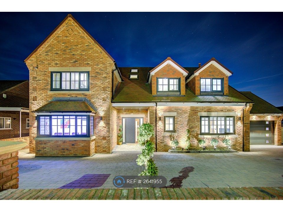 Property photo 1 of 34