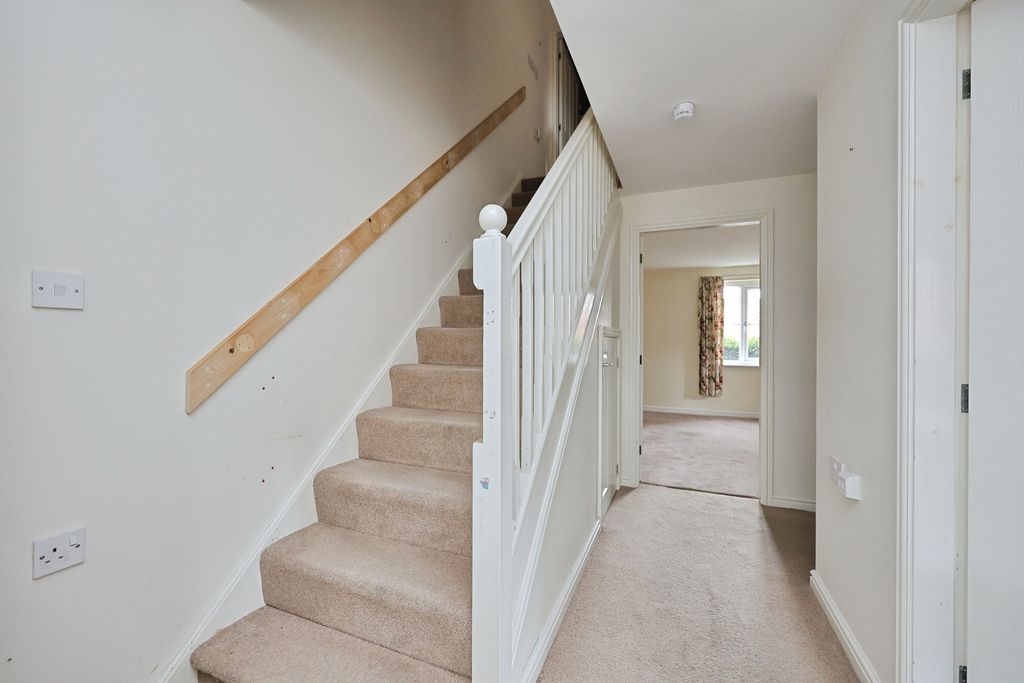 Property photo 2 of 16 Pbox-Img.Jpg