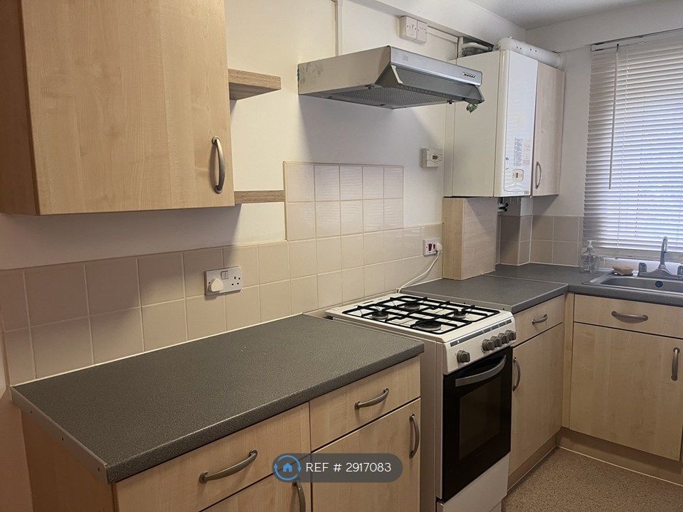 Property photo 3 of 12