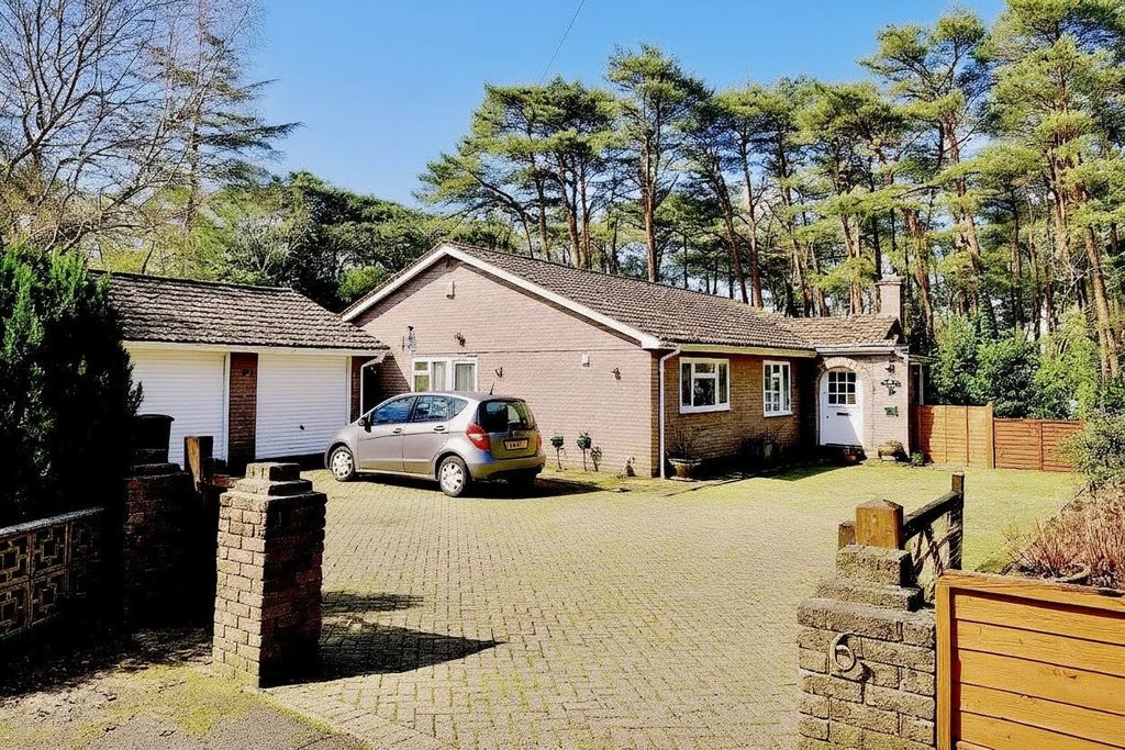 Property photo 2 of 12 Gallery