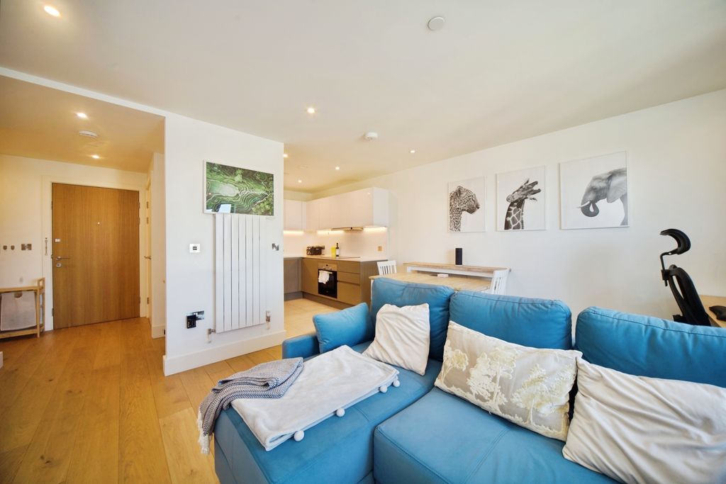 Property photo 2 of 15