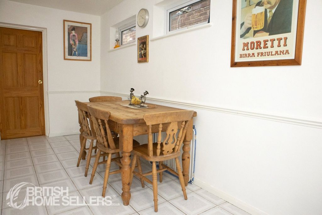 Property photo 3 of 17 Picture No. 18