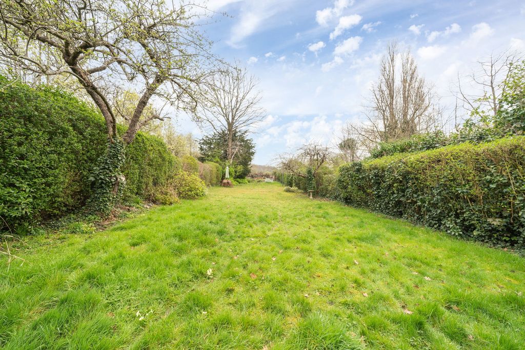 Property photo 3 of 20