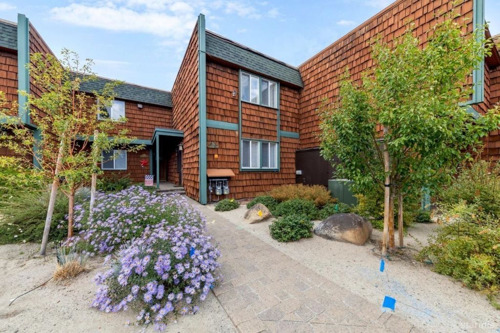 Property photo 1 of 30