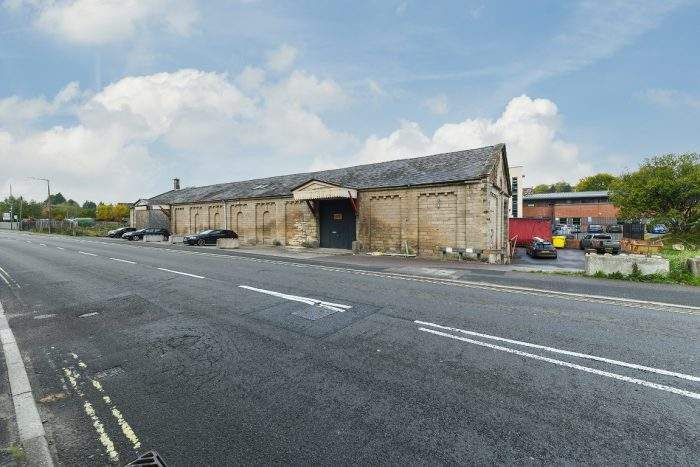 Property photo 2 of 7