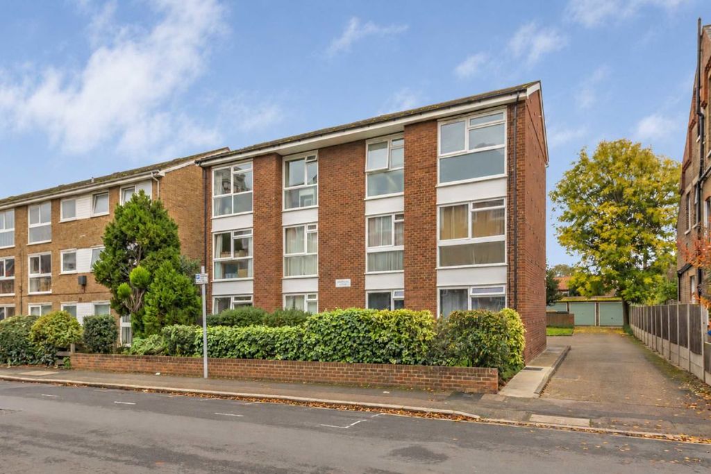 Property photo 1 of 7