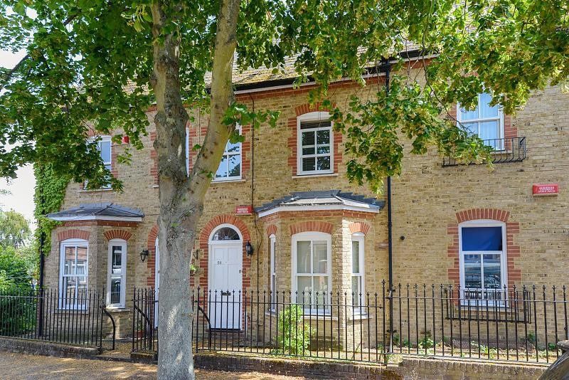 Property photo 1 of 11 1139544