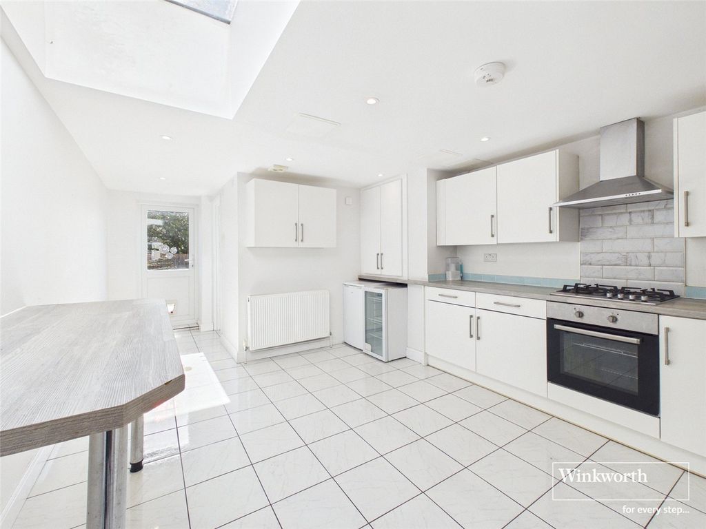 Property photo 2 of 11 Picture No. 20