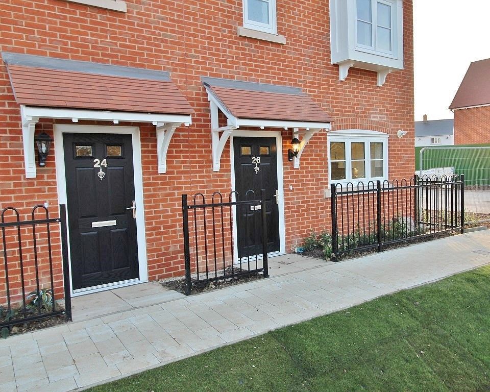 Property photo 1 of 12