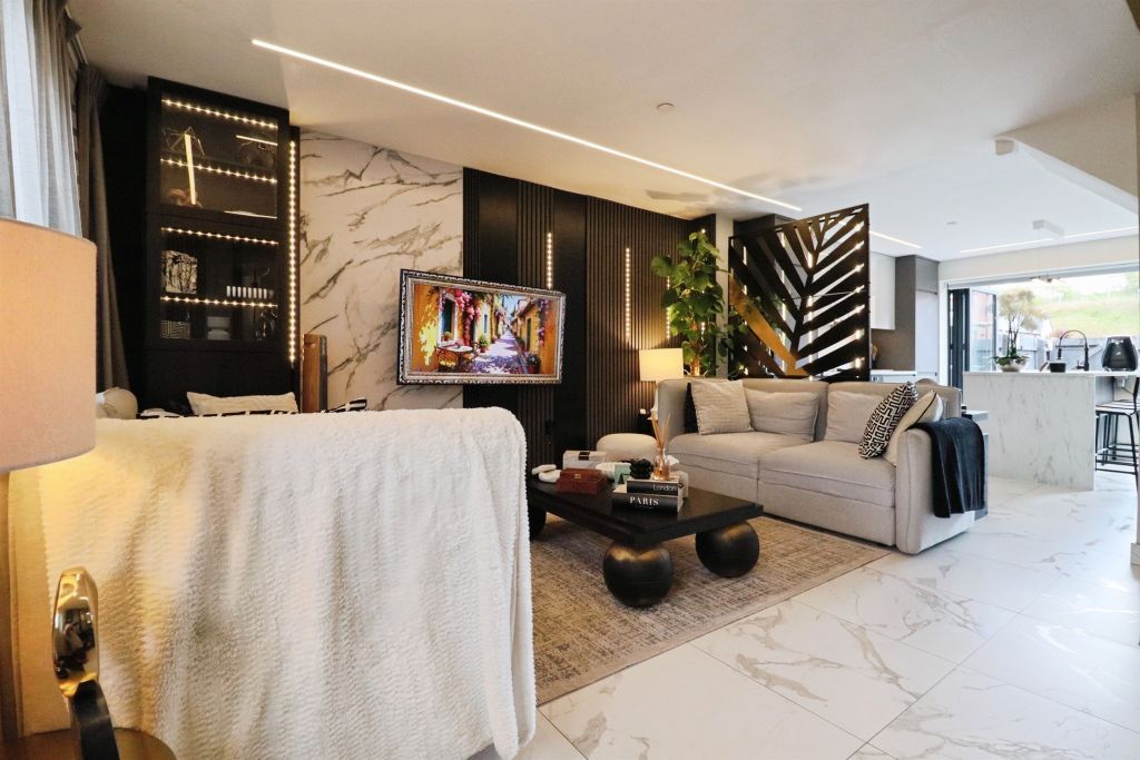 Property photo 3 of 29