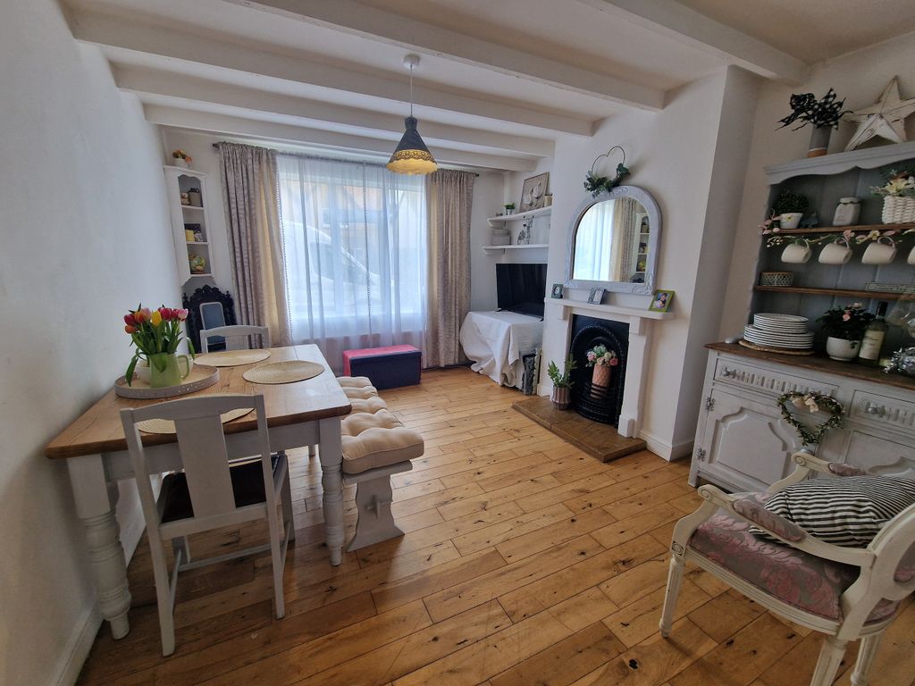 Property photo 2 of 14 Dining Room