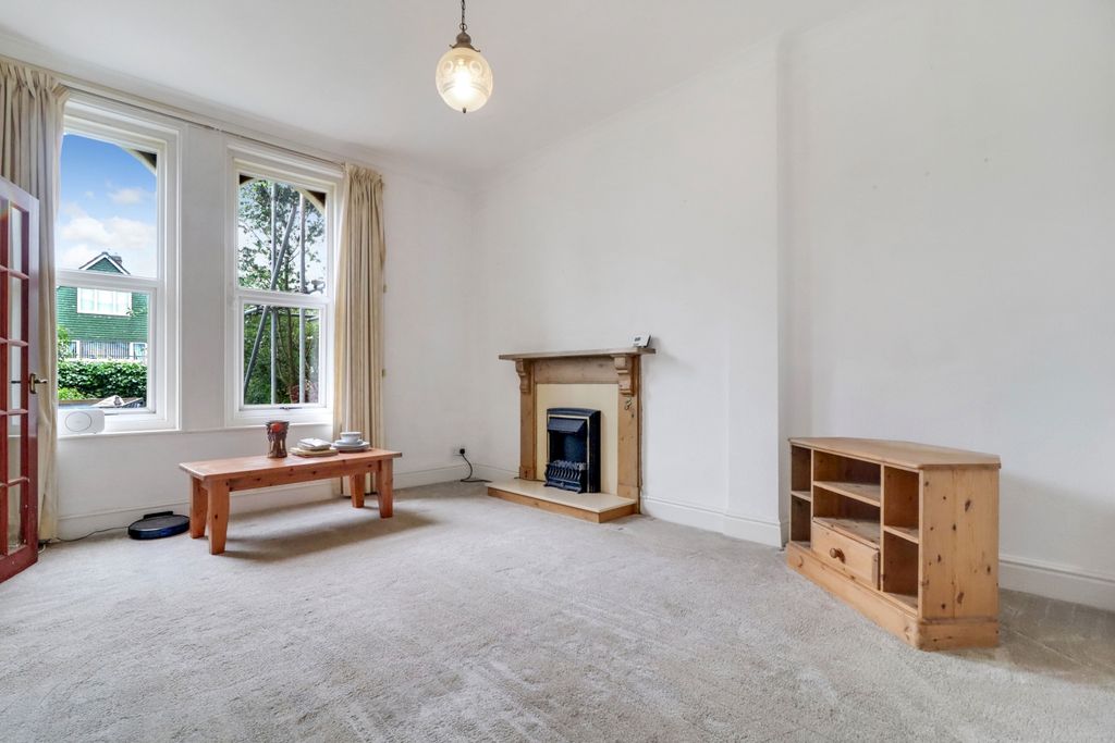 Property photo 3 of 10 Img_3892-Img_3894