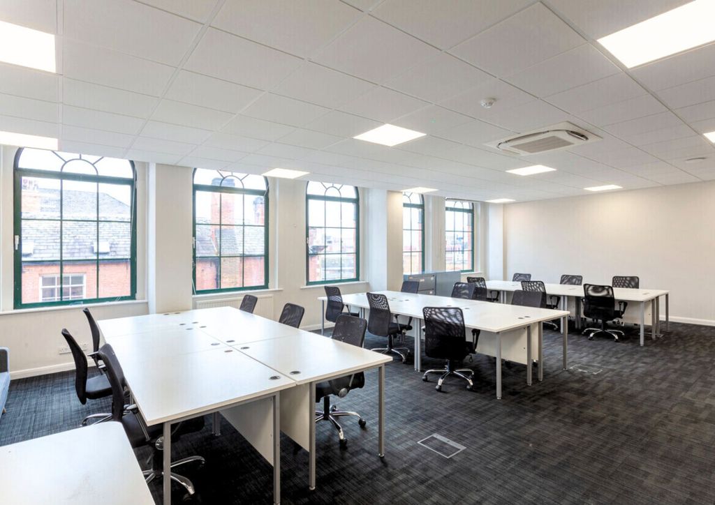 Property photo 2 of 11