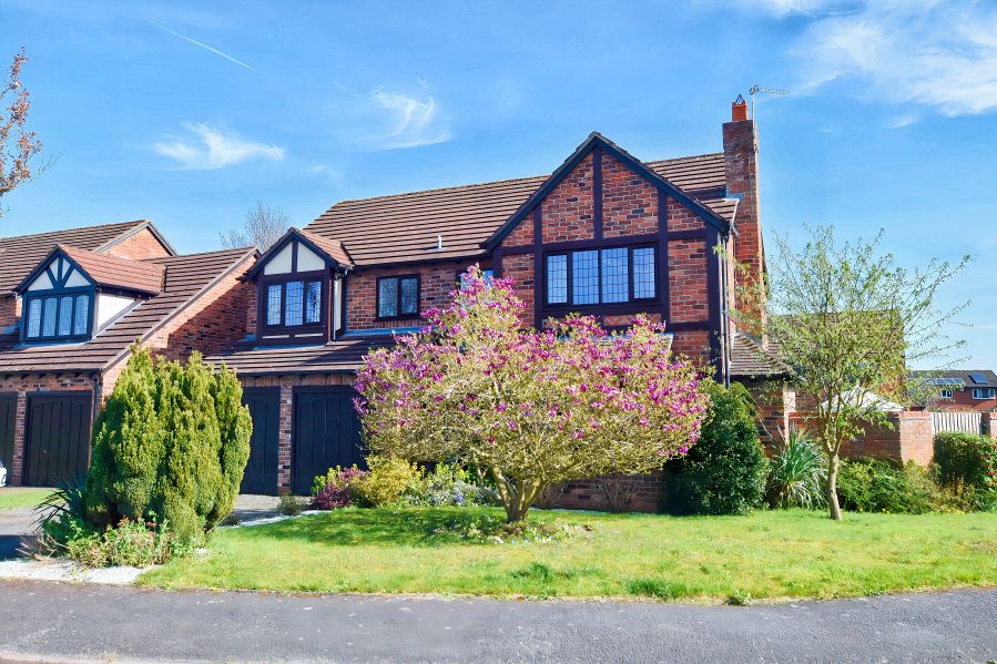 Property photo 1 of 26 Front Aspect