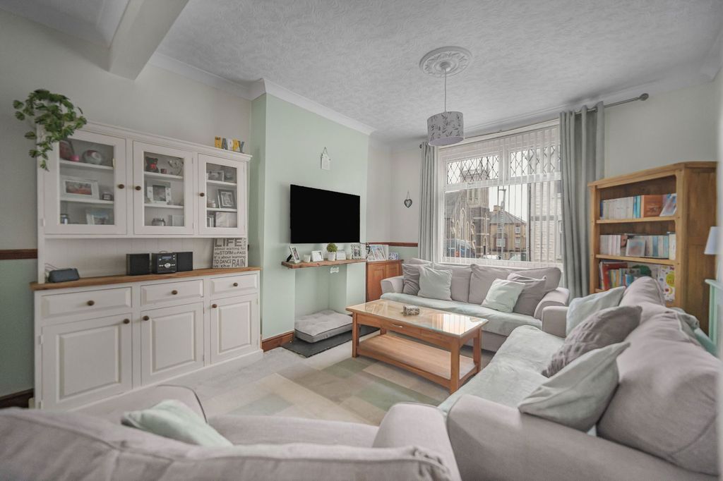 Property photo 1 of 26