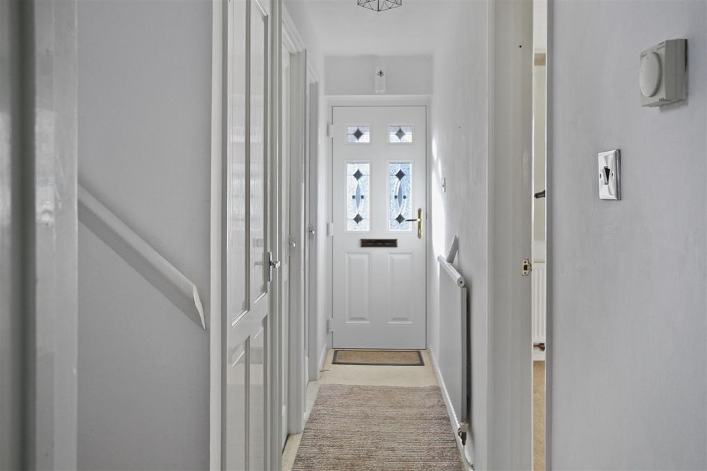 Property photo 2 of 25 Hallway