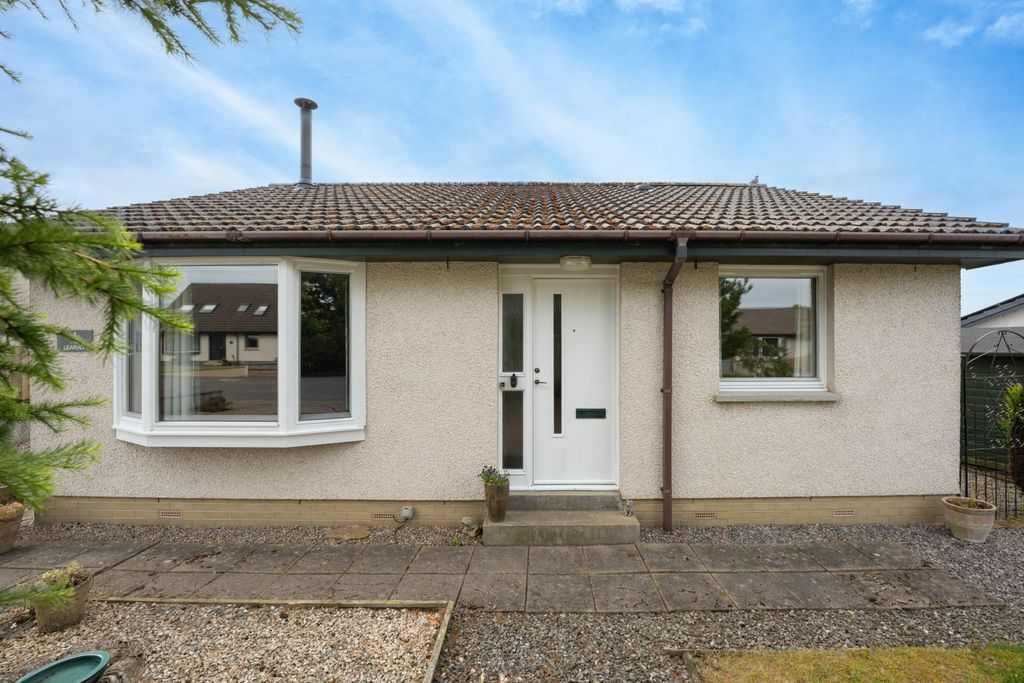 Property photo 2 of 19