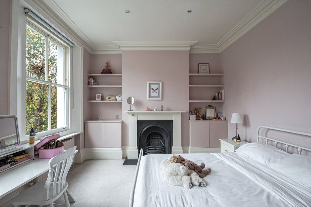 Property photo 3 of 34 Picture No. 29