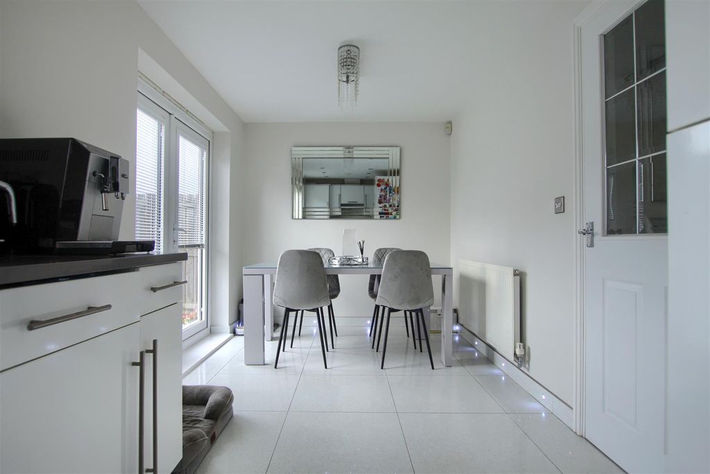 Property photo 3 of 10 Gv4.Jpg