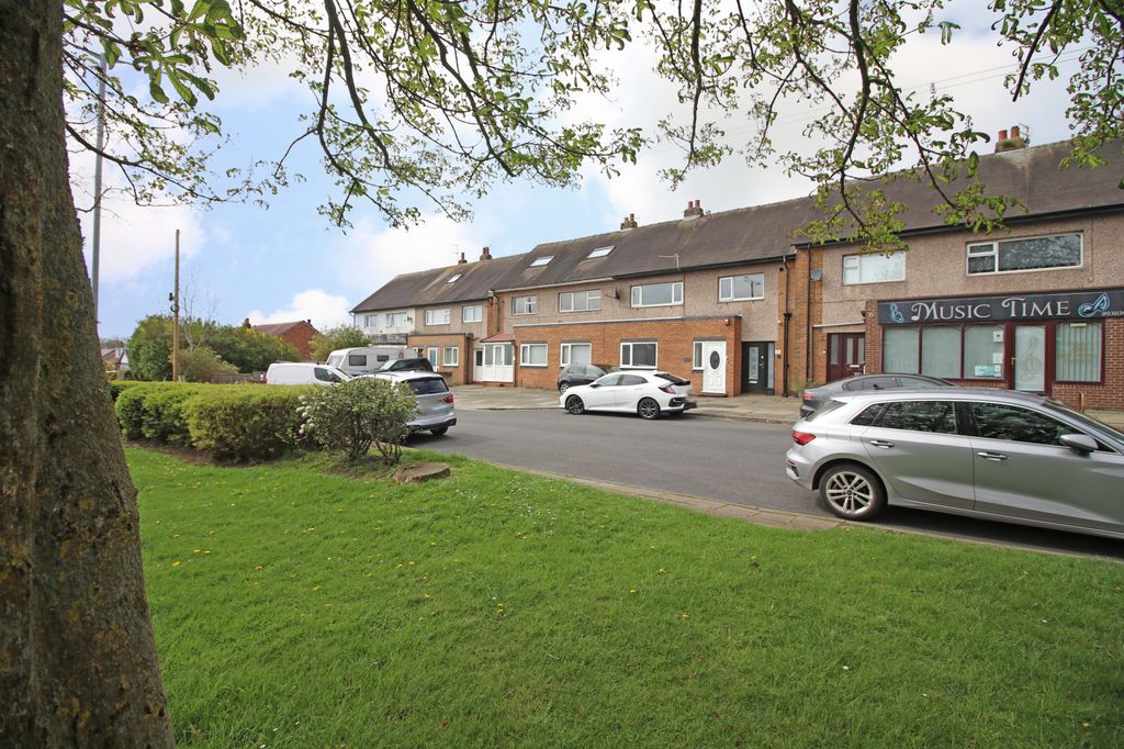 Additional image 18 of 2 bed flat for saleHardhorn Way, Poulton-Le-Fylde FY6