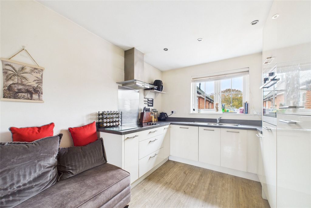 Property photo 3 of 6 Picture No. 02