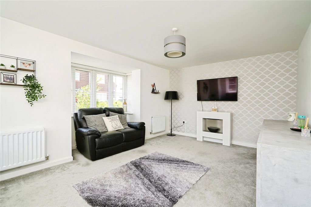 Property photo 2 of 25 Picture No. 33