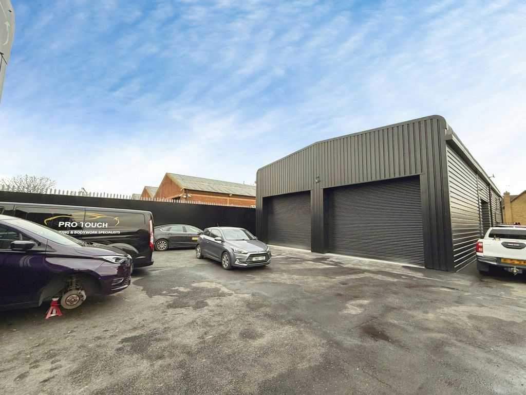 Property photo 2 of 20 F12Fcccc-Whatsapp 20Image 202026-03-24 20At 2017.11.20 (1).Jpeg