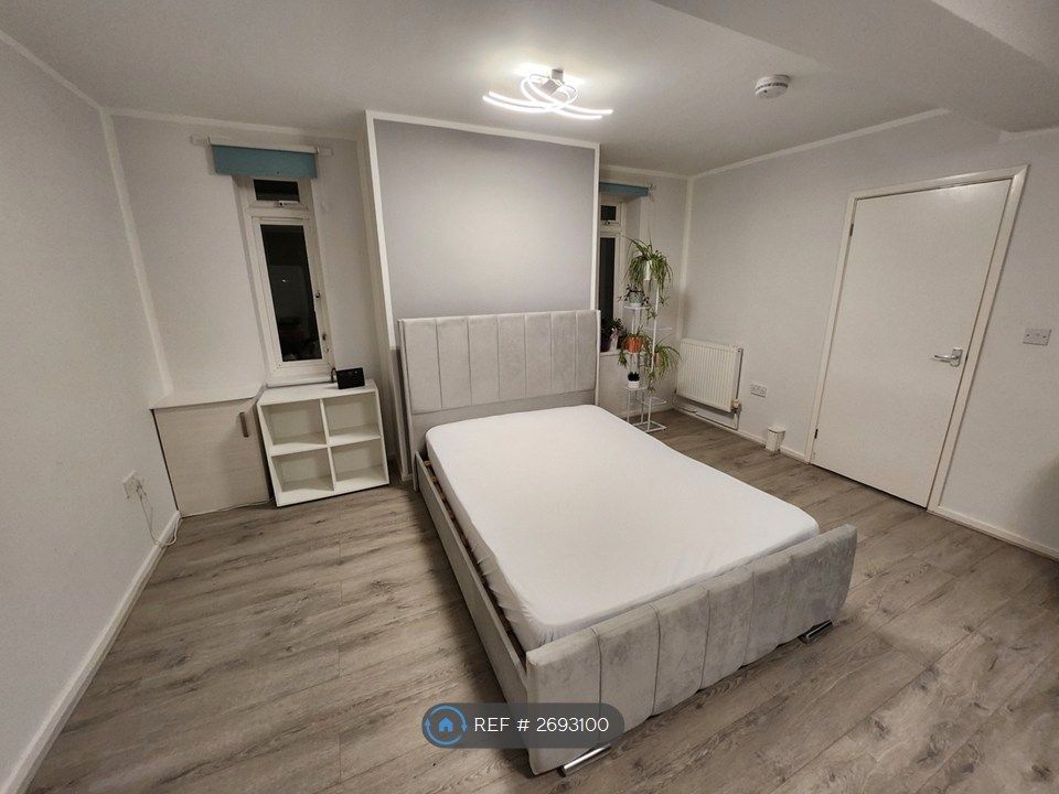 Property photo 1 of 2