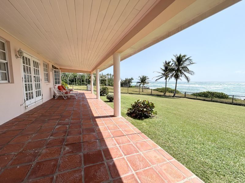 Property photo 2 of 27