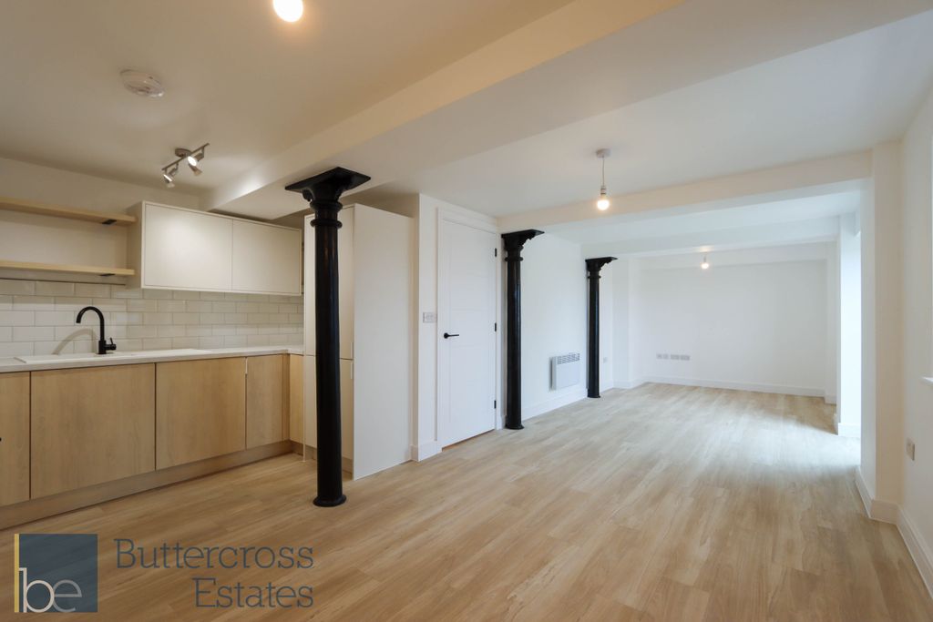 Property photo 1 of 14 Living Room And Kitchen Diner