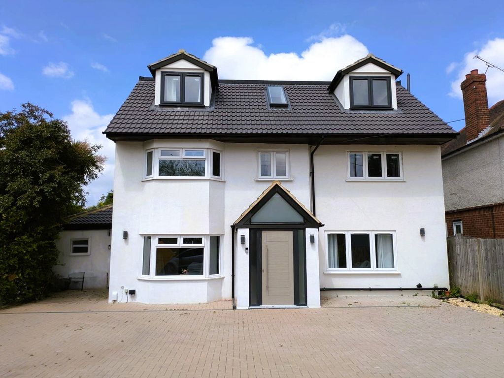 Property photo 1 of 23 Picture No. 32