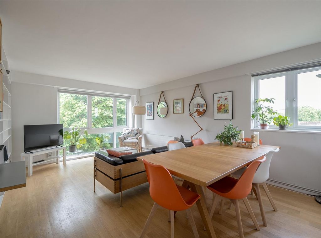 Property photo 1 of 17 19792092 (12).Jpg