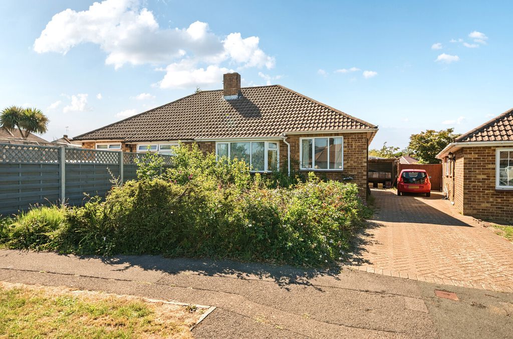 Property photo 1 of 13 1484982-16-6A43Fa...
